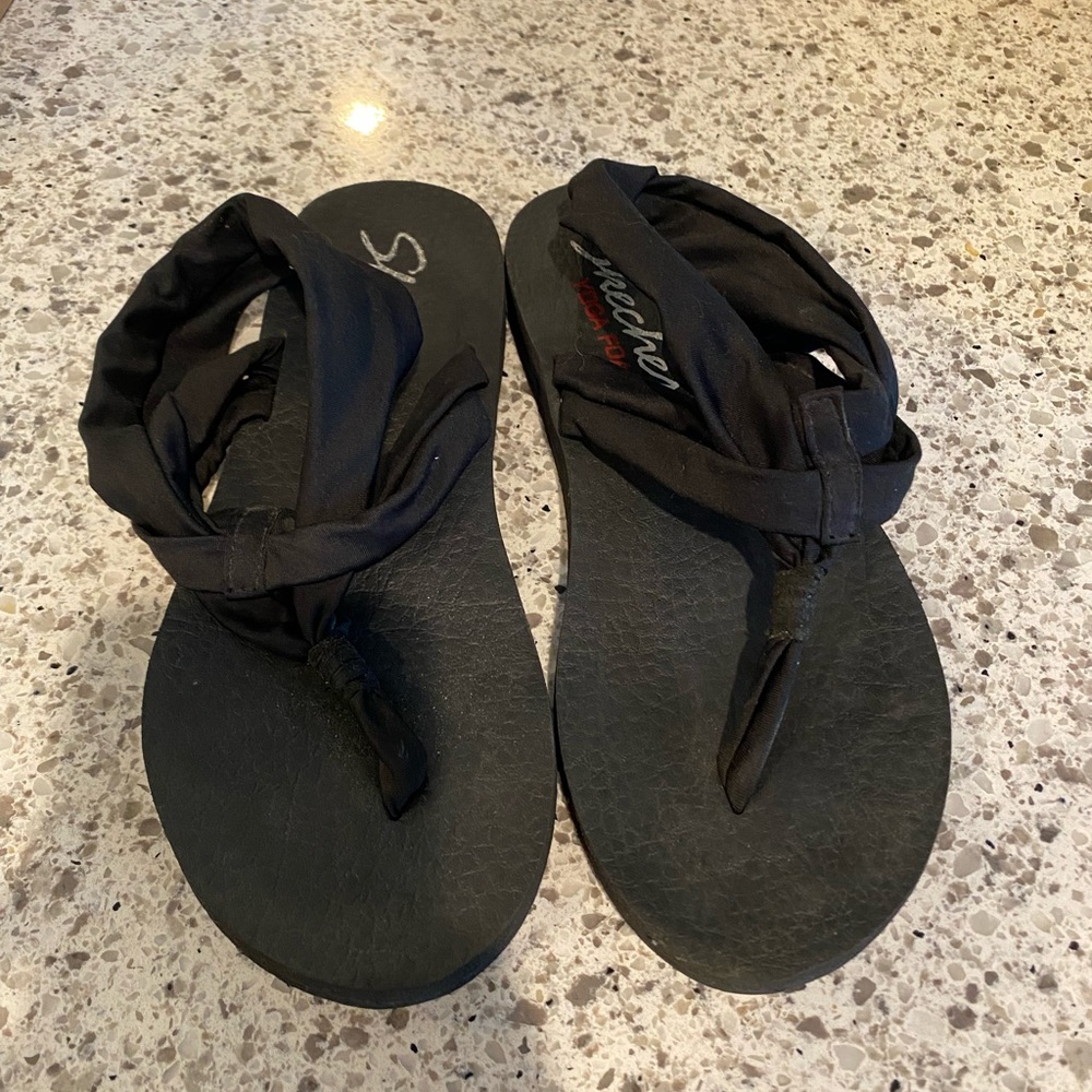 Sketchers sandals size 9